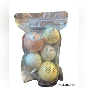 ✨ BRAND NEW✨ *Free Gift w/ Purchase* Gin Fizz- Set of Five